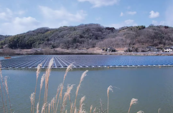 日本首座采用天合光能双玻组件的大型水上漂浮电站启用